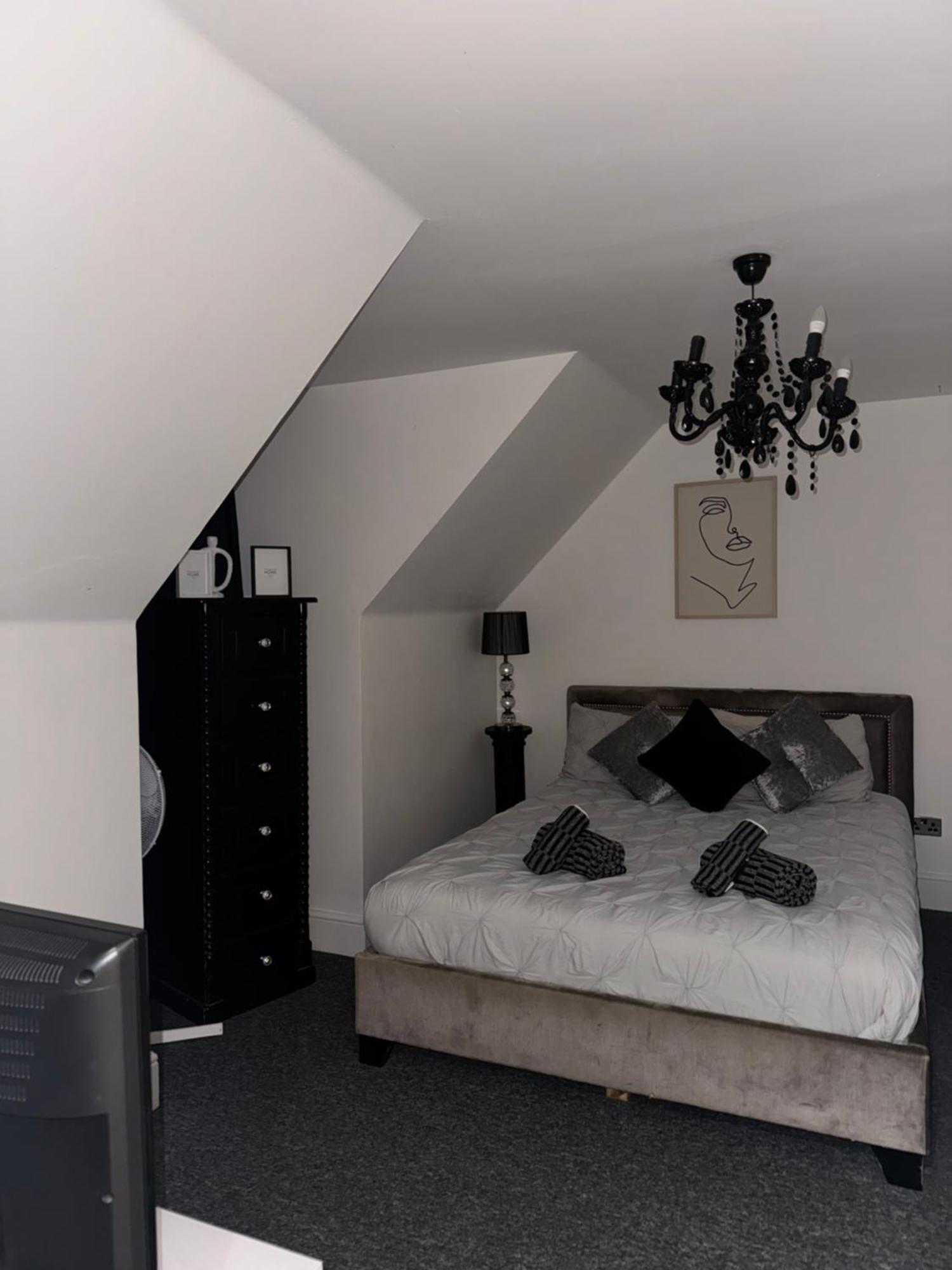 Meadow View Flat 1 Apartment Hurst Exterior photo